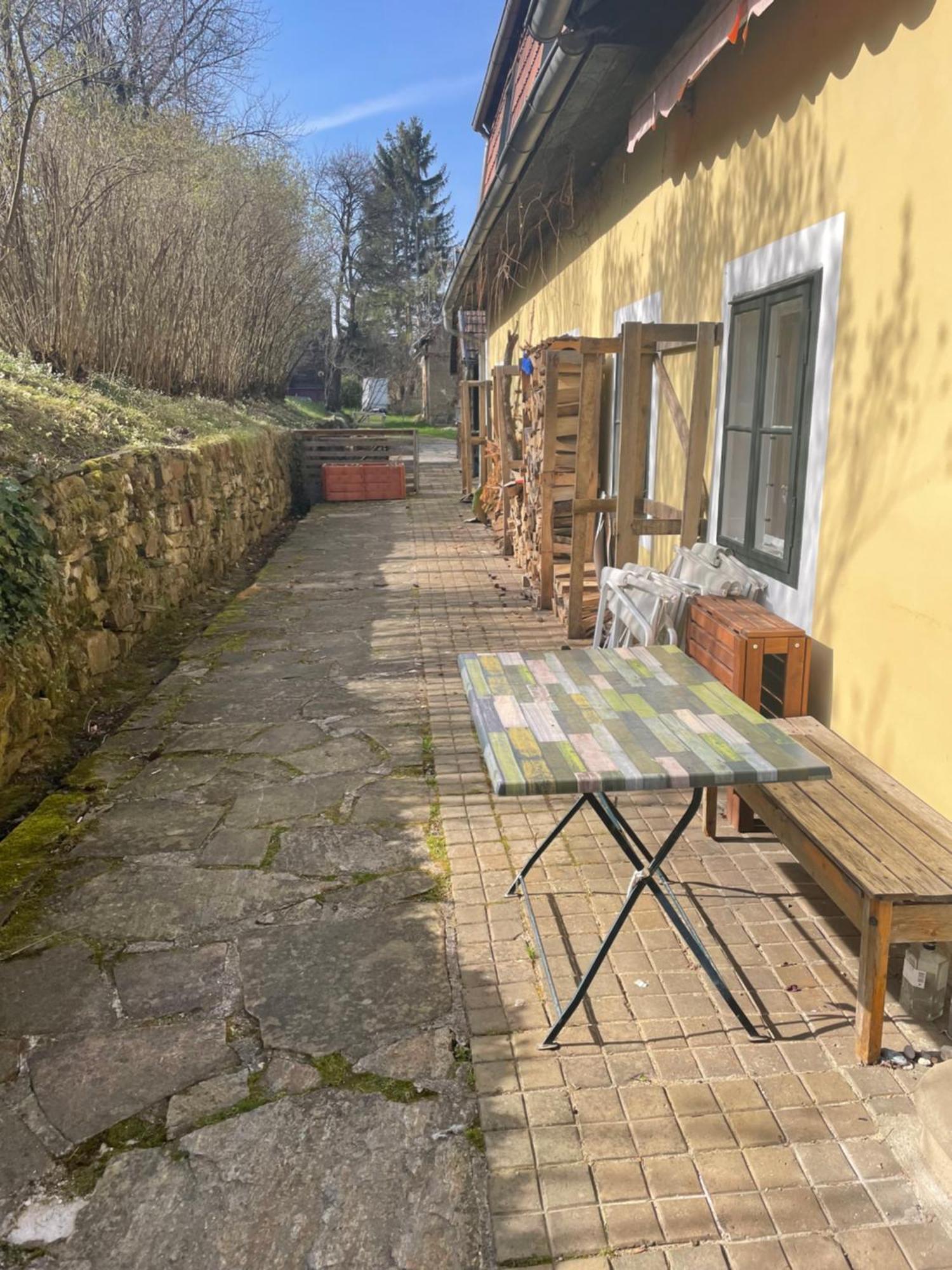 Homestay Im Gruenen Nah An Wien Brettwies
